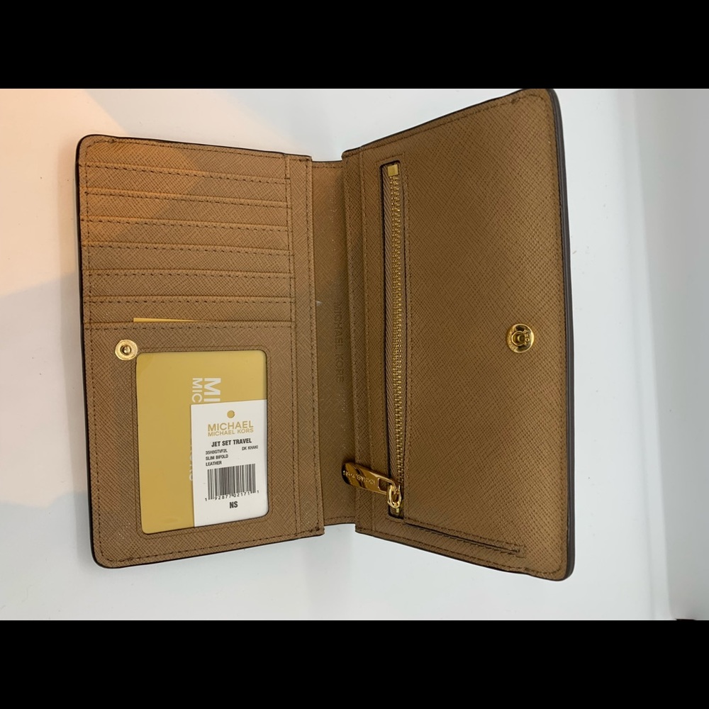 Michael Kors Wallet - Picture 2 of 3